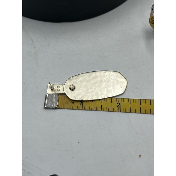 Sold!!!
Kendra Scott Hammered Gold Plated Aragon Dangle Modern Earrings - Picture 10 of 10